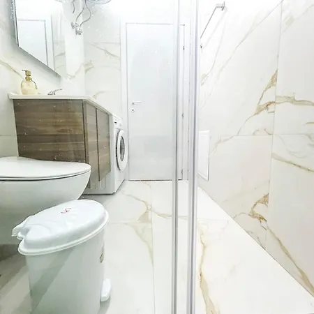 2 Bedroom 896 Apartmán Durrës