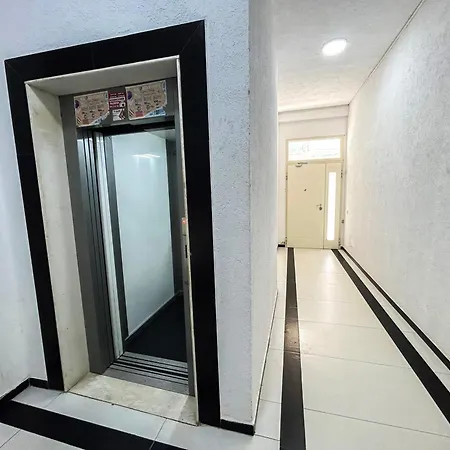 2 Bedroom 896 Apartmán Durrës