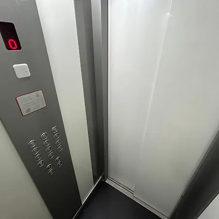 2 Bedroom 896 * Durres