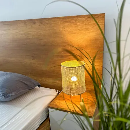 2 Bedroom 896 Apartment