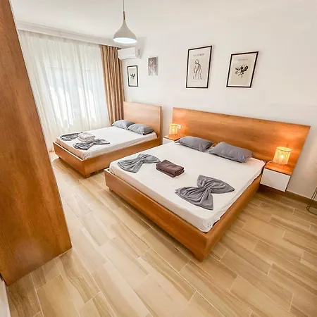 2 Bedroom 896 Apartman *