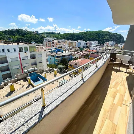 2 Bedroom 896